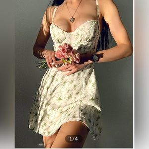 Commense Green Floral Mini Dress